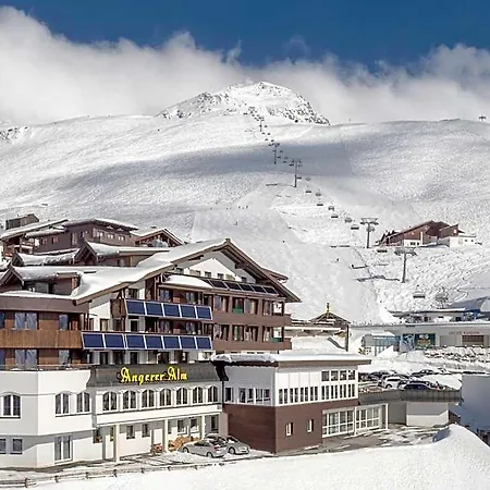 Hotel Angerer Alm 4*
