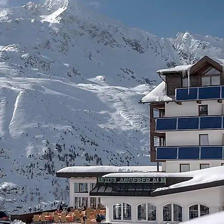 Hotel Angerer Alm 4*
